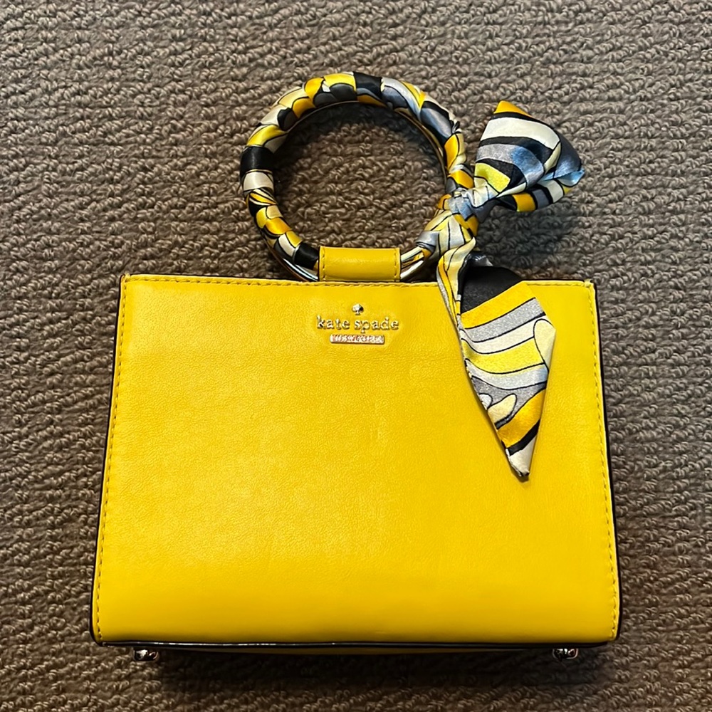 Kate Spade yellow purse with a Twilly and a removable gold crossbody chain